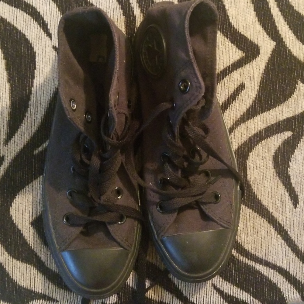 Black Hightop Converse Canvas Sneakers
